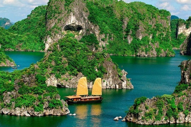 north-and-south-vietnam-family-adventure-9-days